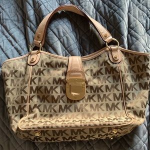 Michael Kors purse